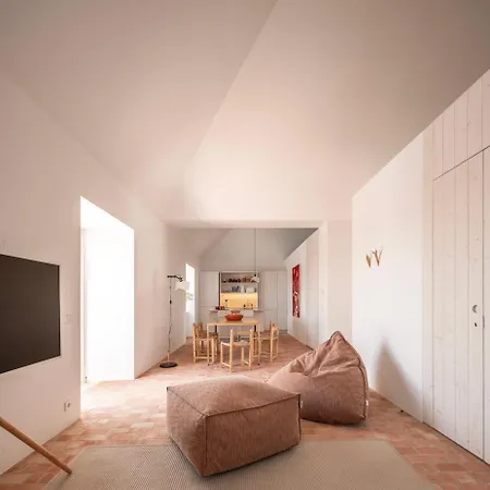Holiday home Danna Portuguese Design House Porta 10