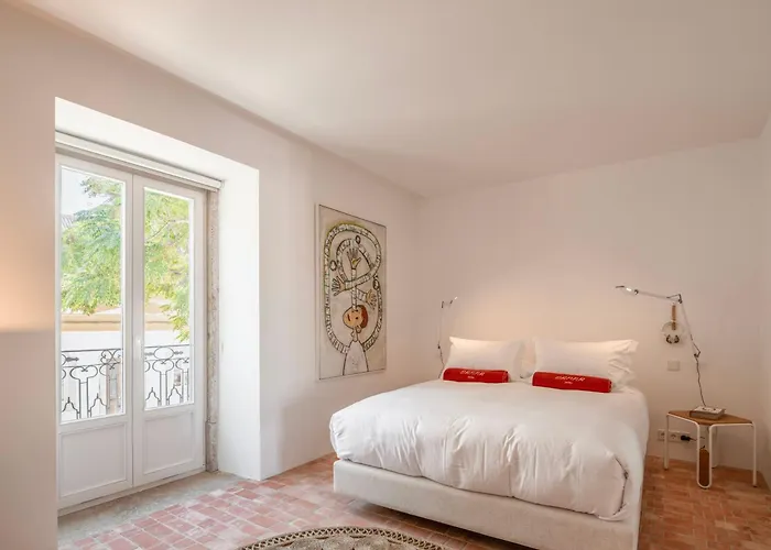 Danna Portuguese Design House Porta 10 *