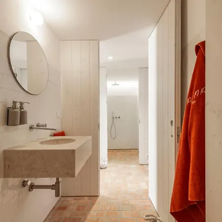 Danna Portuguese Design House Porta 10